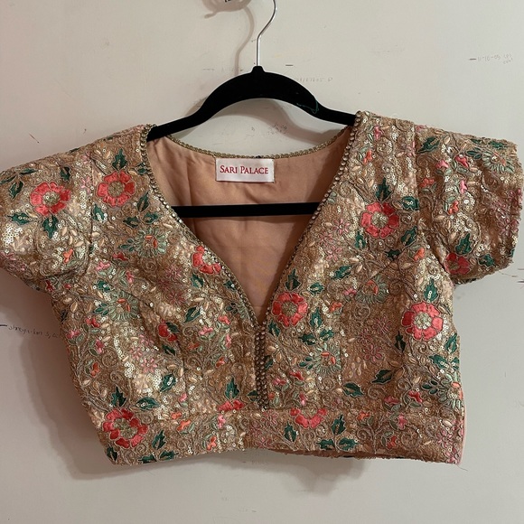 Rose Gold lehenga - Picture 5 of 10